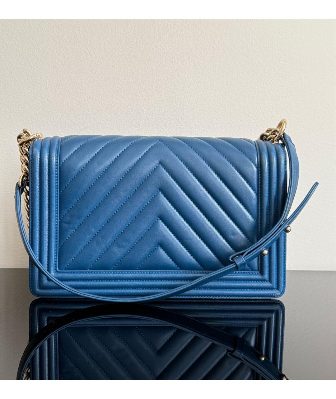 CHANEL Темно-синяя кожаная сумка через плечо, фото 3