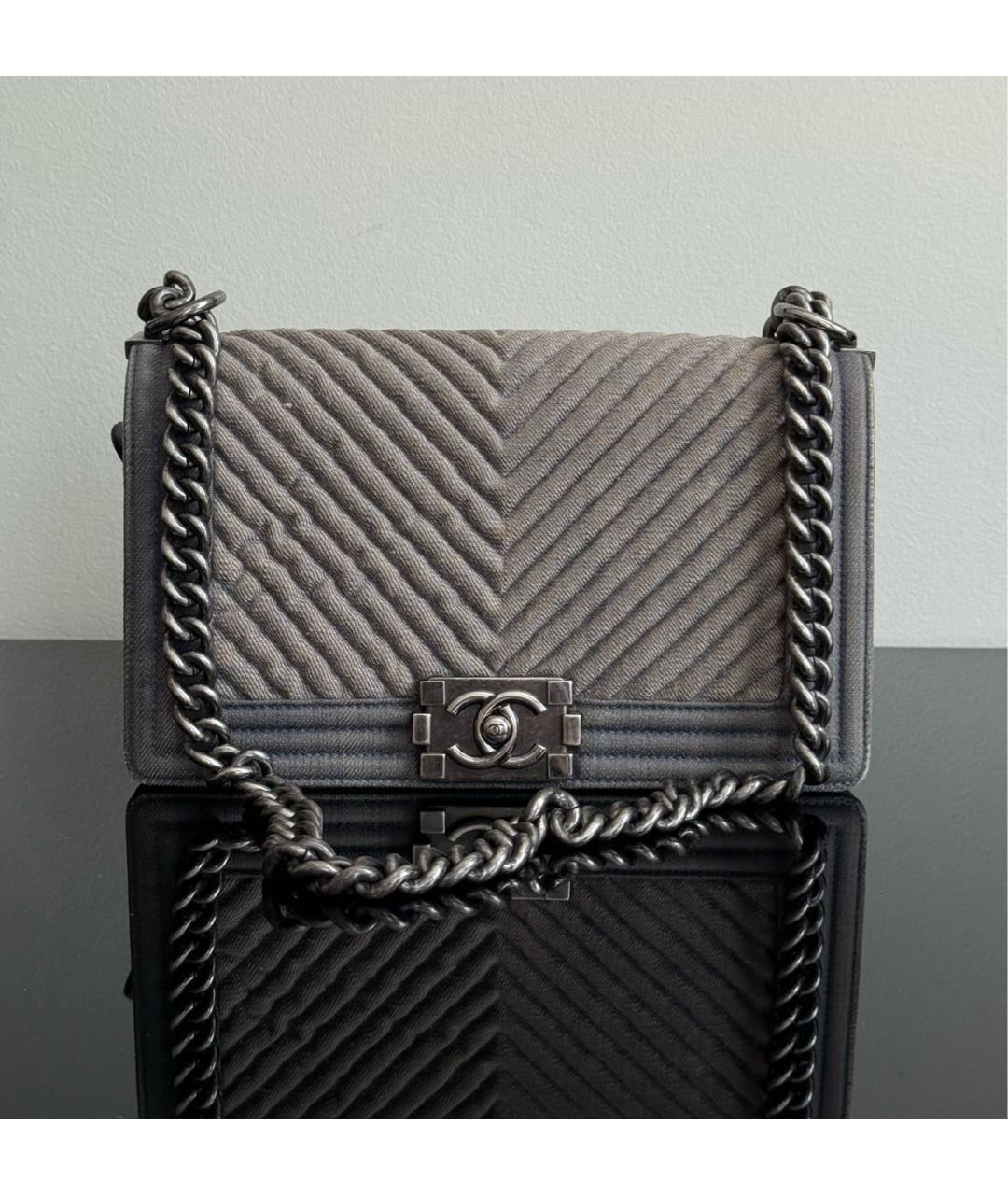 CHANEL Серая деним сумка через плечо, фото 2