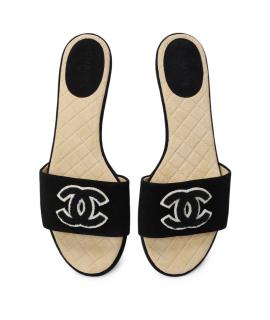 CHANEL Шлепанцы