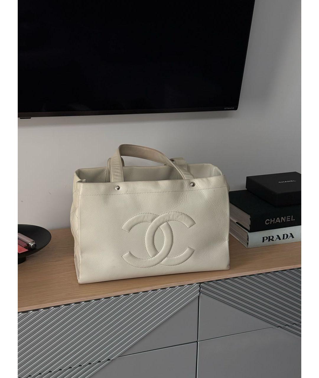 CHANEL Бежевая кожаная сумка тоут, фото 7
