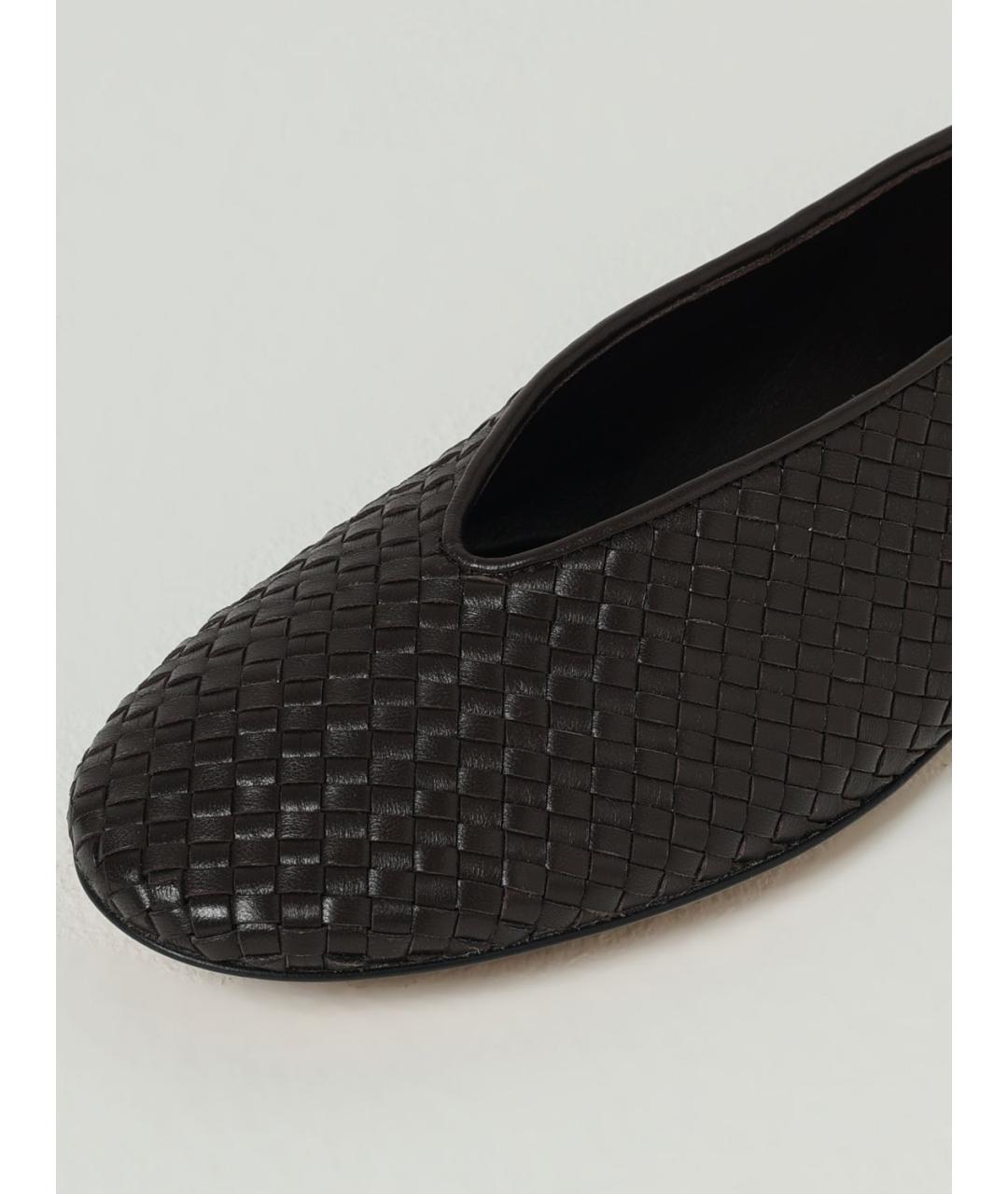 BOTTEGA VENETA Коричневые кожаные балетки, фото 4