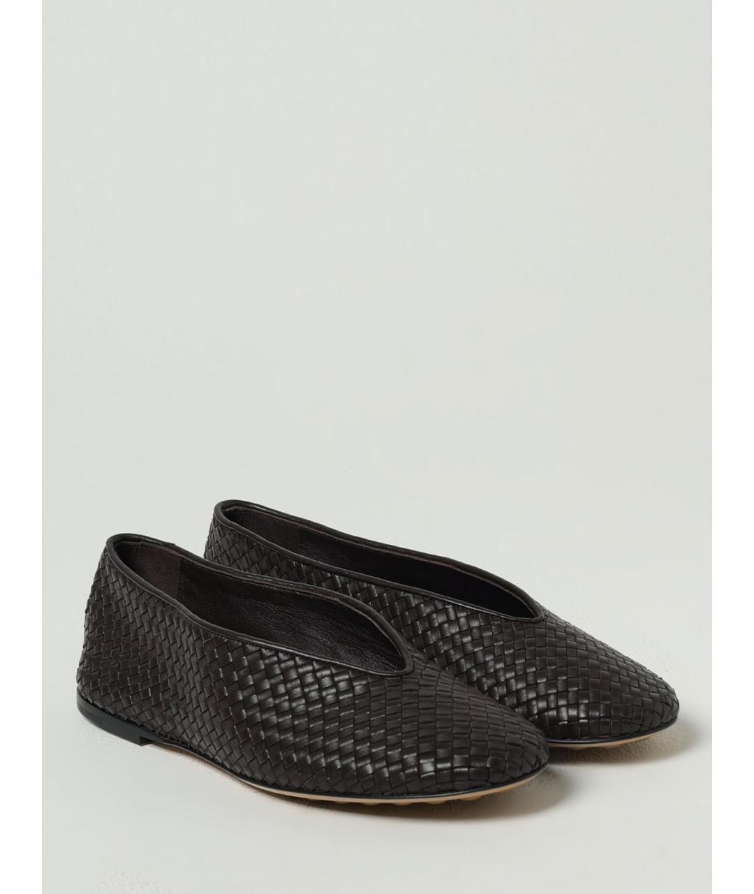 BOTTEGA VENETA Коричневые кожаные балетки, фото 2