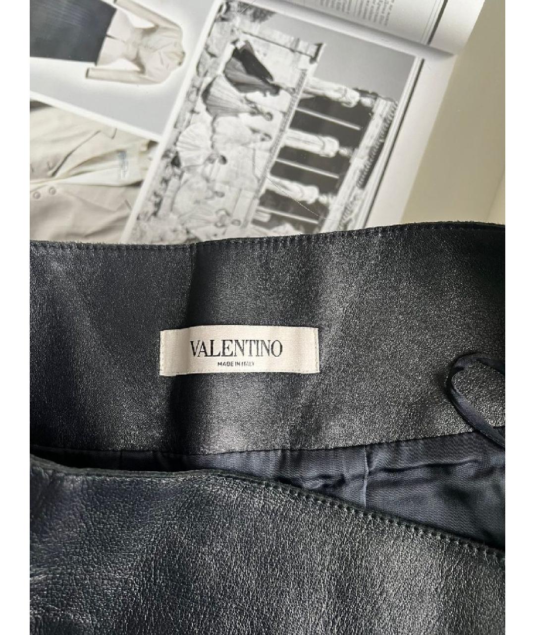 VALENTINO Черная кожаная юбка мини, фото 4