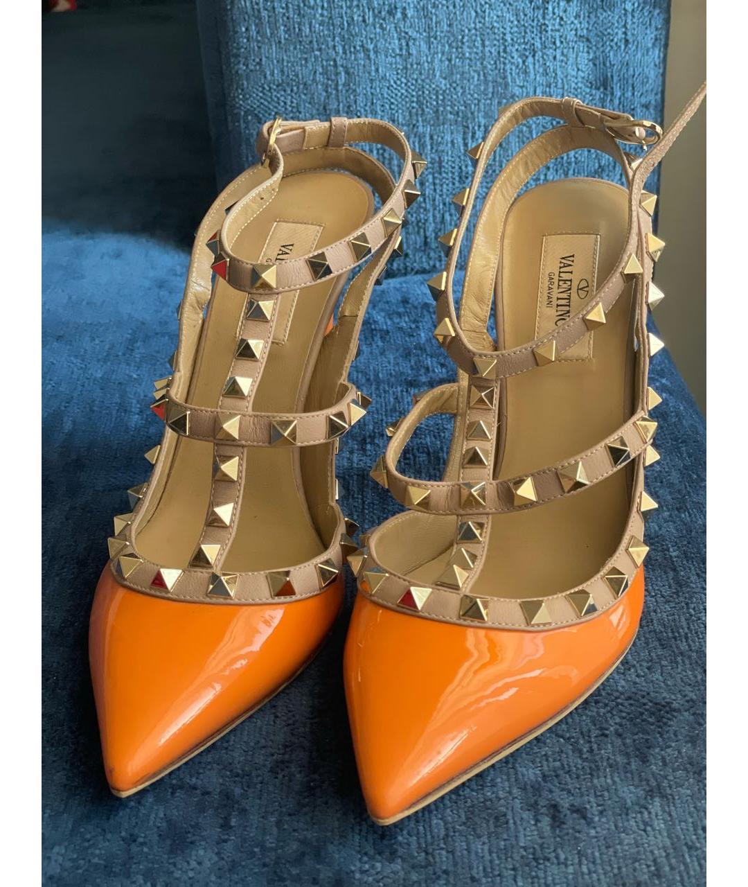 VALENTINO Оранжевое босоножки из лакированной кожи, фото 6