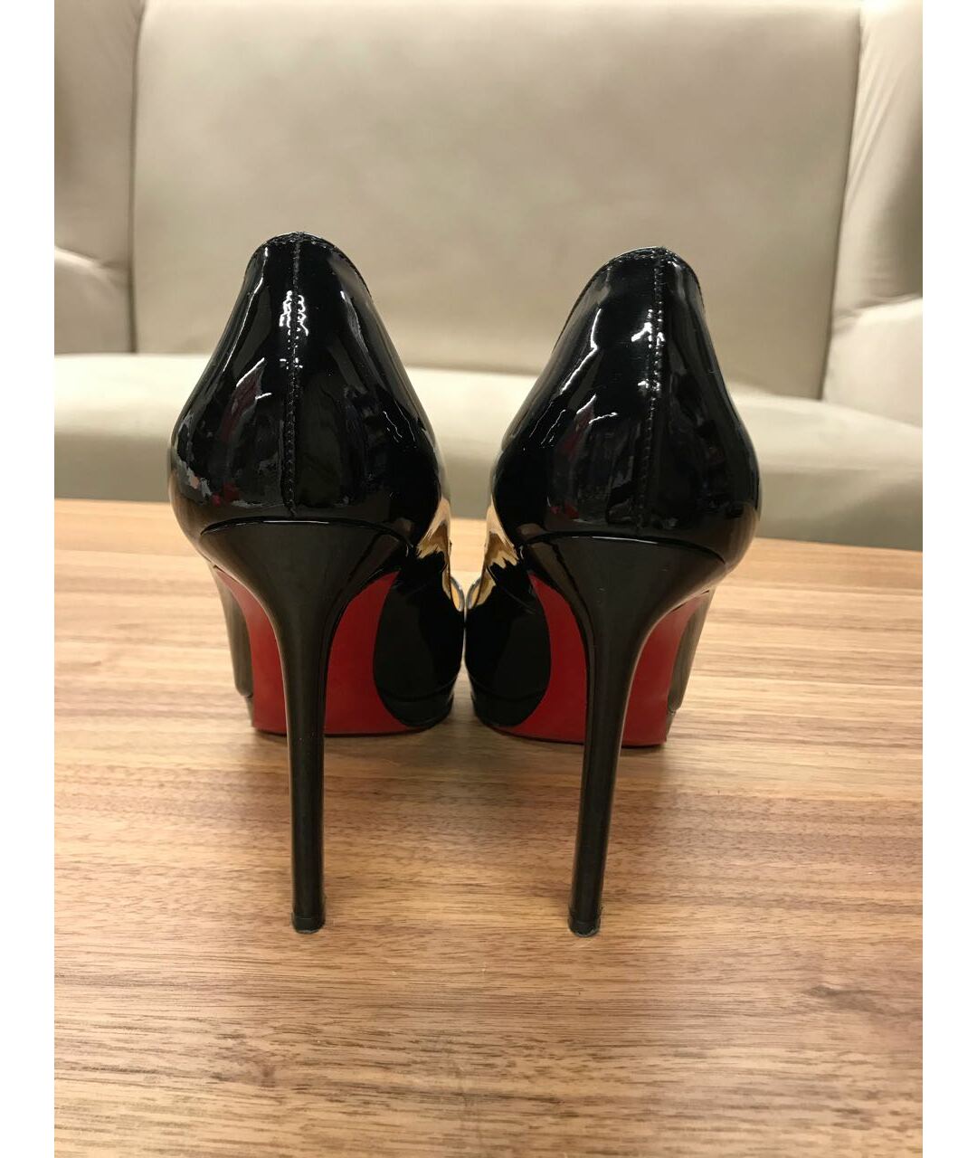 CHRISTIAN LOUBOUTIN Черные туфли из лакированной кожи, фото 4