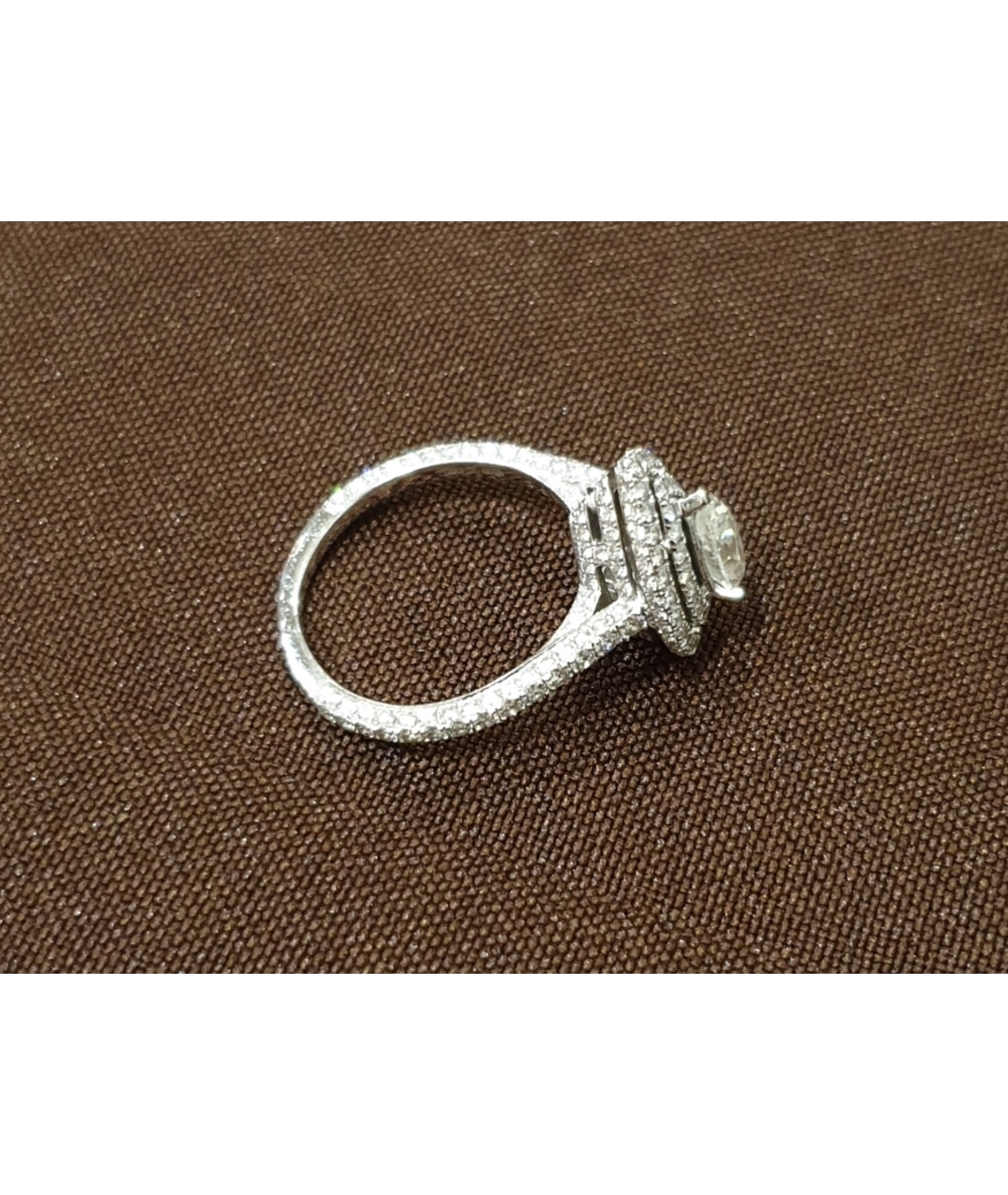 GRAFF Бежевое кольцо из белого золота, фото 2