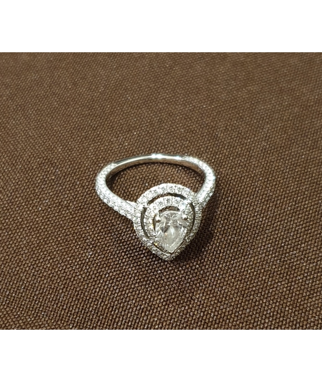 GRAFF Бежевое кольцо из белого золота, фото 8