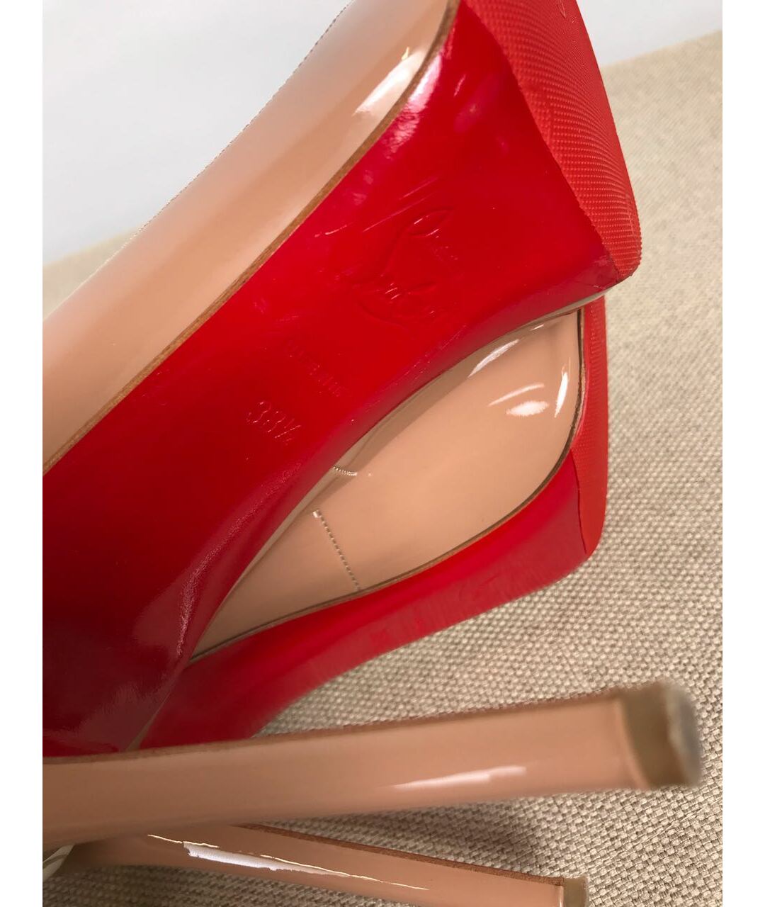 CHRISTIAN LOUBOUTIN Бежевые туфли из лакированной кожи, фото 7