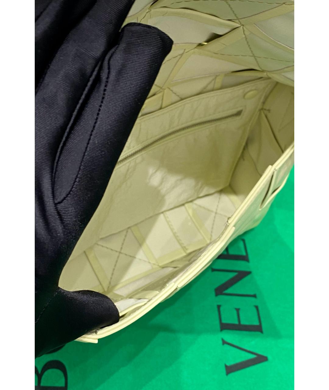 BOTTEGA VENETA Зеленая кожаная сумка тоут, фото 9