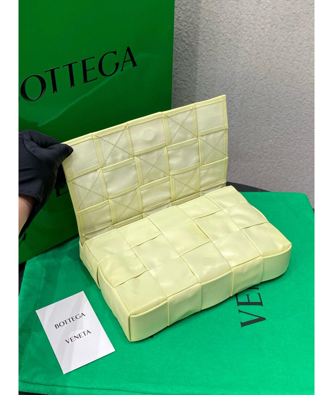 BOTTEGA VENETA Зеленая кожаная сумка тоут, фото 8
