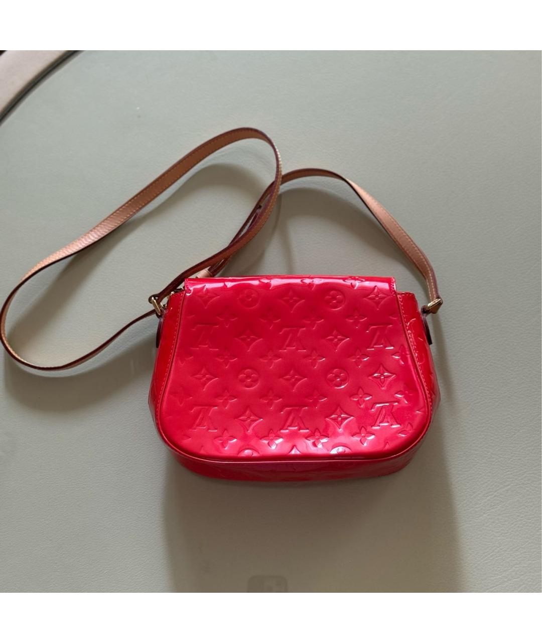 LOUIS VUITTON Красная сумка через плечо из лакированной кожи, фото 3