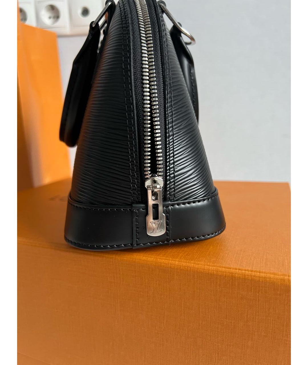 LOUIS VUITTON Черная кожаная сумка с короткими ручками, фото 3