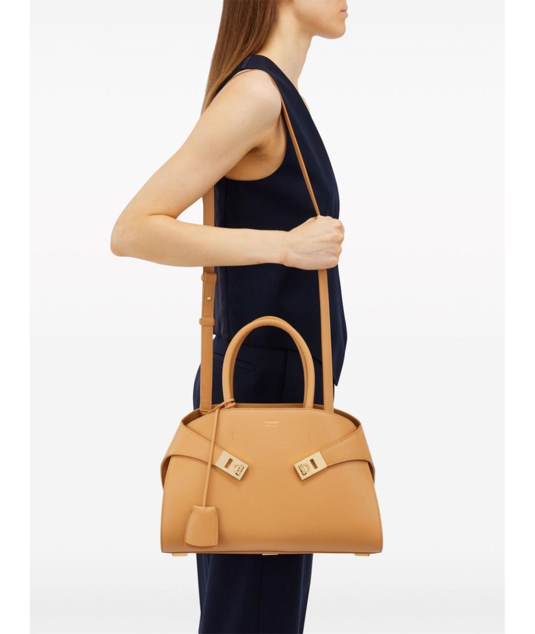 FERRAGAMO Коричневая кожаная сумка тоут, фото 3