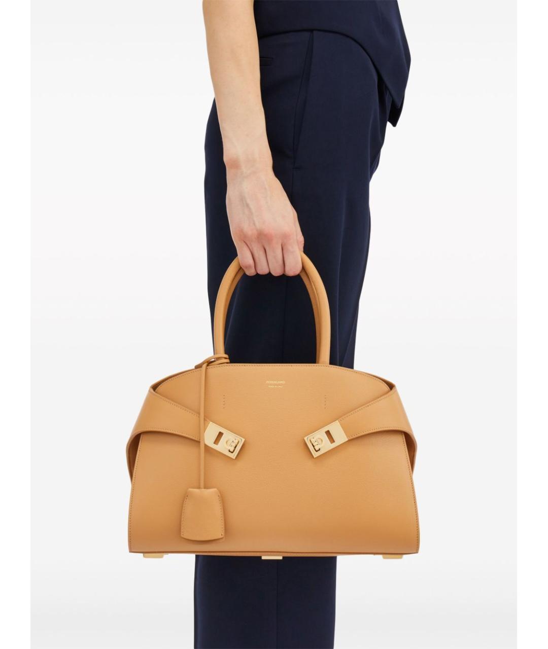 FERRAGAMO Коричневая кожаная сумка тоут, фото 4