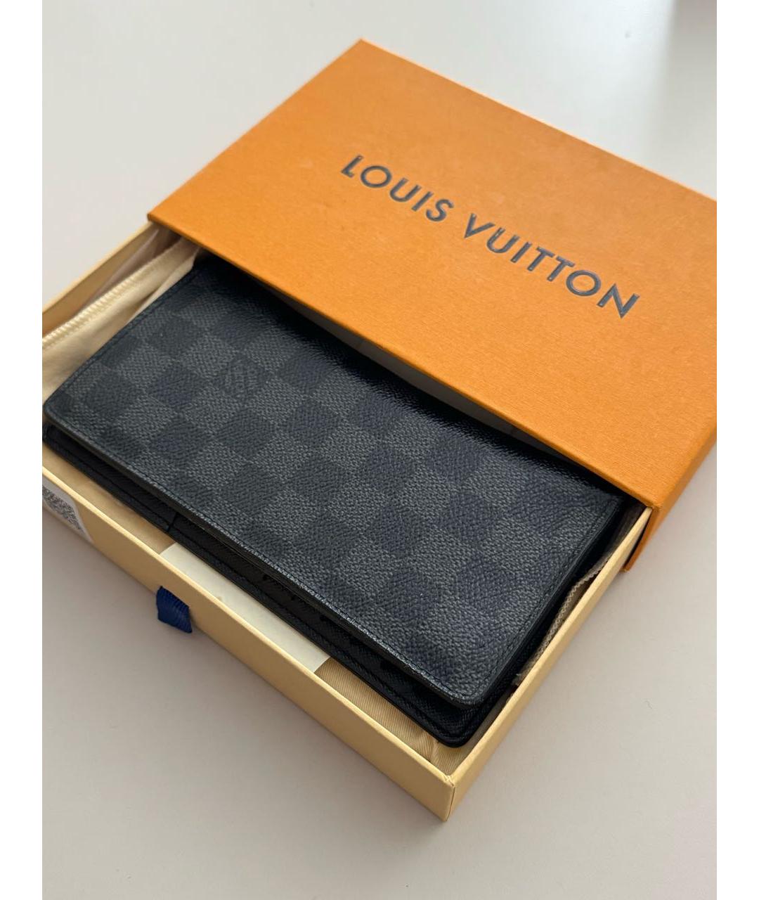 LOUIS VUITTON Черный кожаный кошелек, фото 4