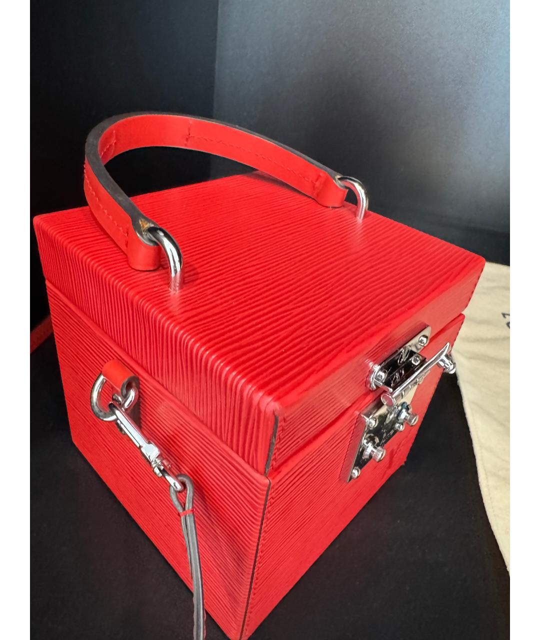 LOUIS VUITTON Красная кожаная сумка с короткими ручками, фото 4