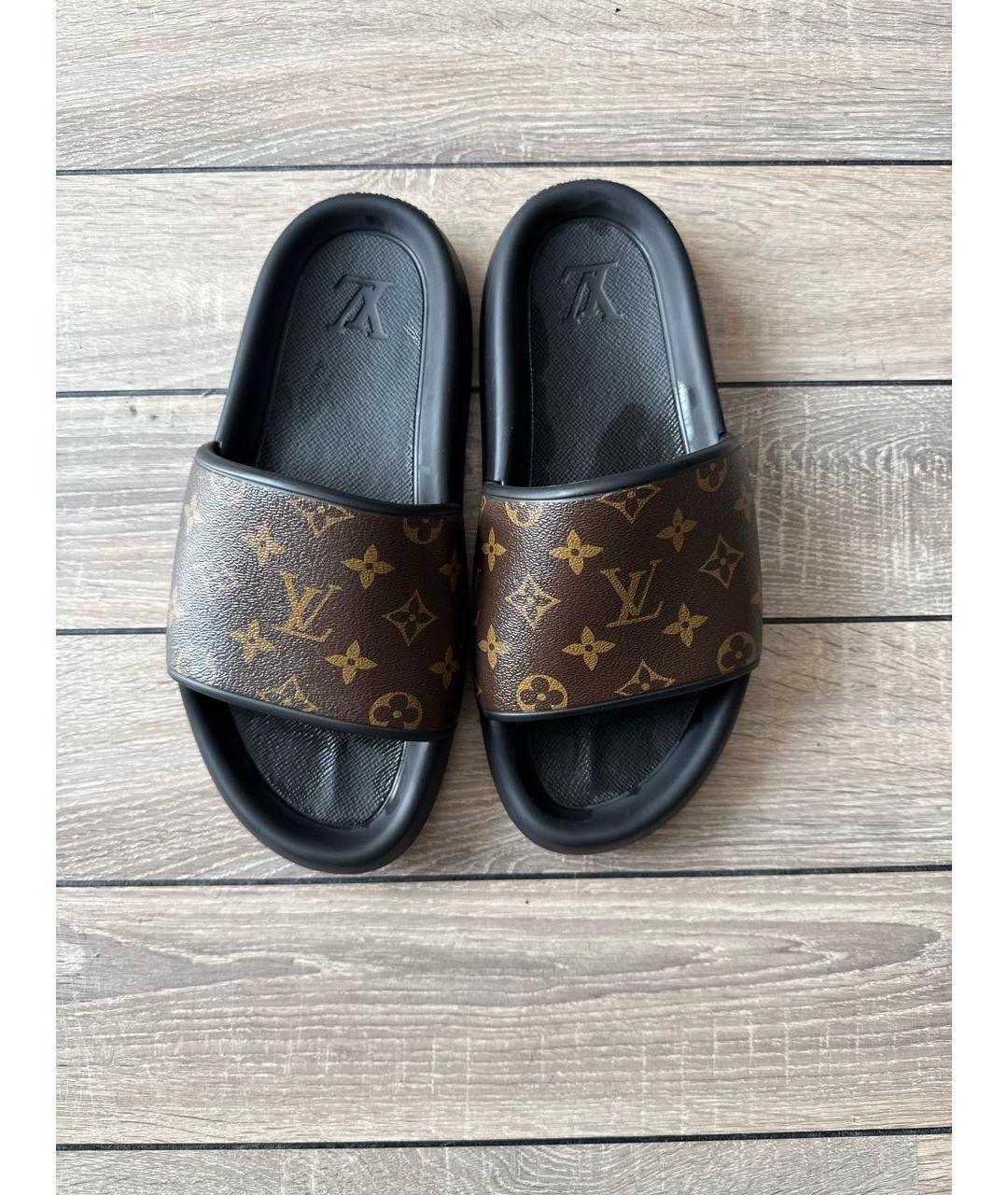 LOUIS VUITTON Коричневые шлепанцы, фото 2