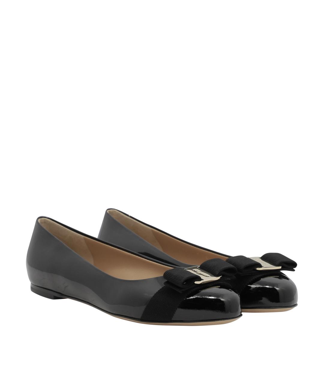 FERRAGAMO Черные кожаные балетки, фото 2