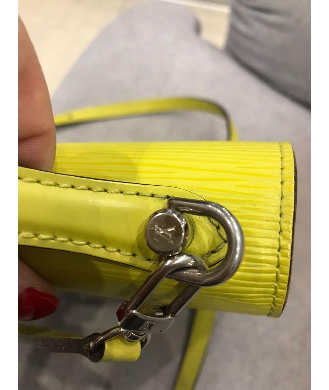 LOUIS VUITTON Желтая кожаная сумка через плечо, фото 6
