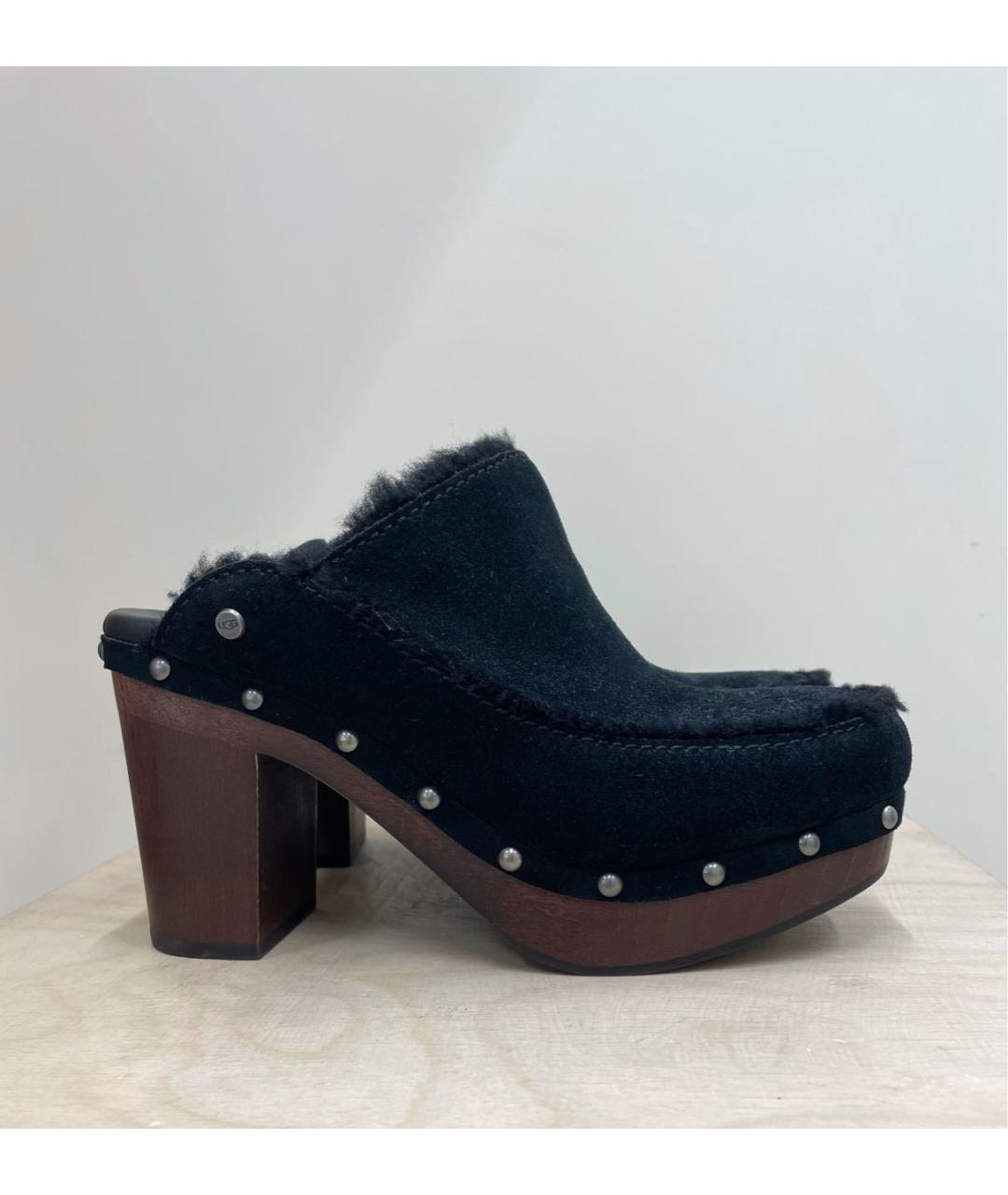 UGG AUSTRALIA Черные замшевые сабо, фото 4