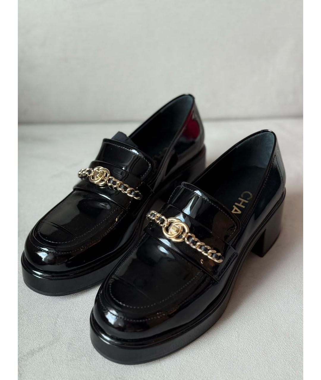 CHANEL Черные лоферы из лакированной кожи, фото 3