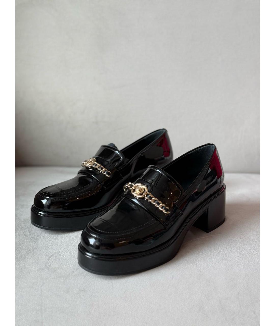 CHANEL Черные лоферы из лакированной кожи, фото 9