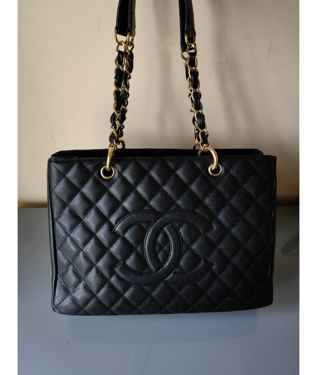 CHANEL Черная кожаная сумка тоут, фото 2
