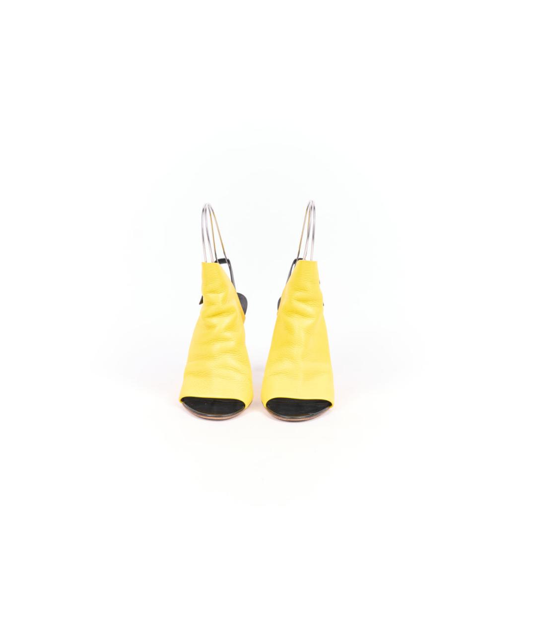 BALENCIAGA Желтые кожаные босоножки, фото 3