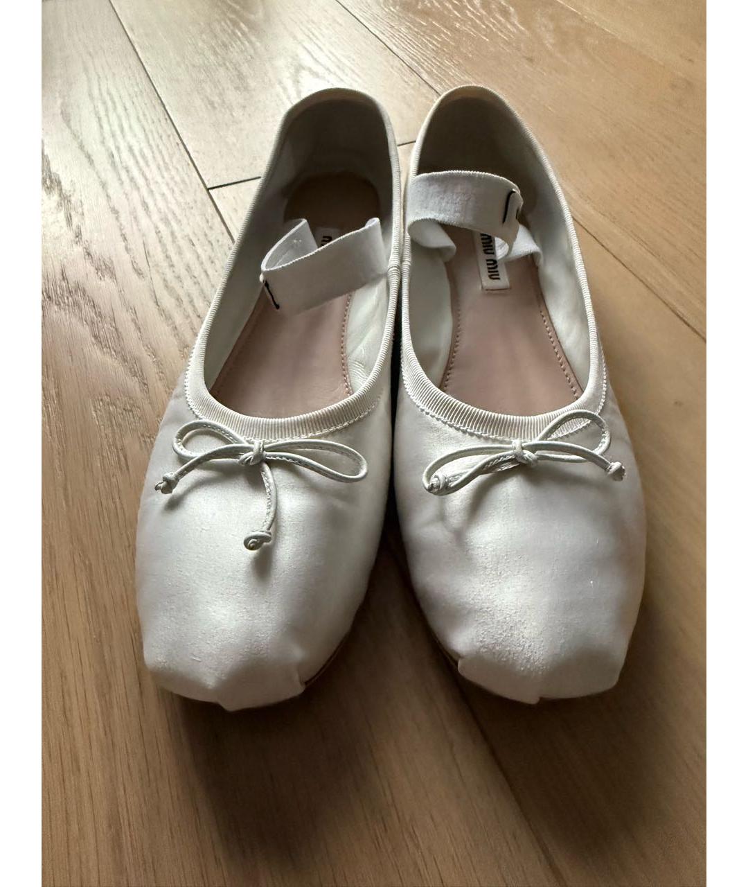 MIU MIU Белые текстильные балетки, фото 2