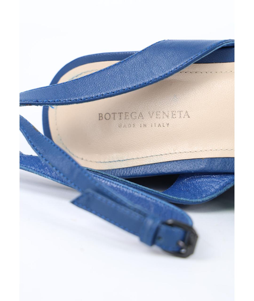 BOTTEGA VENETA Синие кожаные босоножки, фото 3