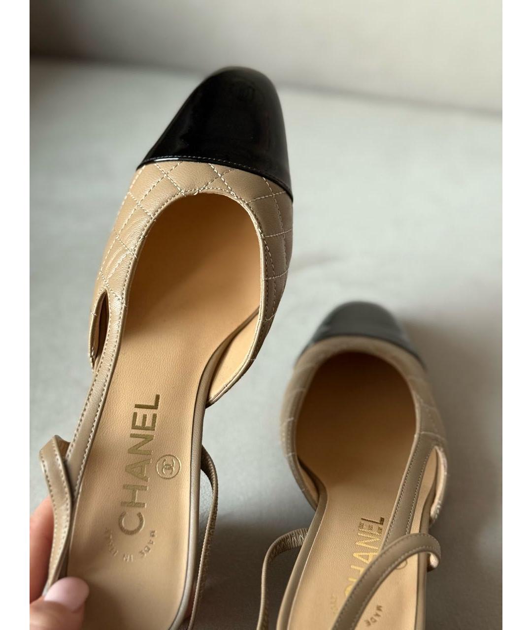 CHANEL Бежевые кожаные лодочки на низком каблуке, фото 4