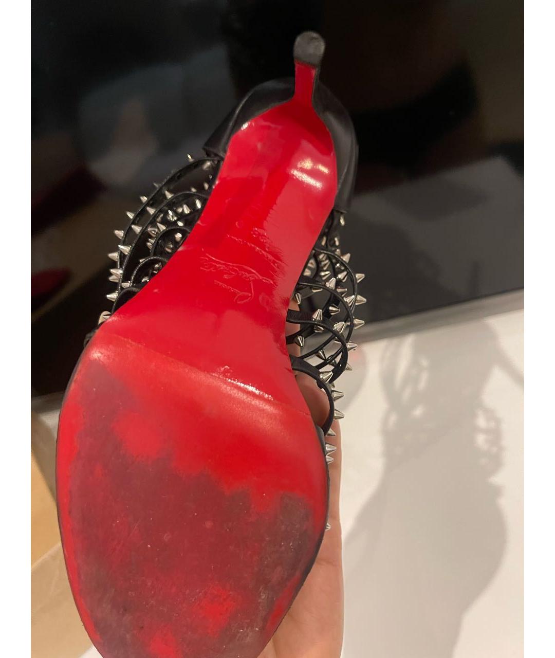 CHRISTIAN LOUBOUTIN Черные кожаные босоножки, фото 2