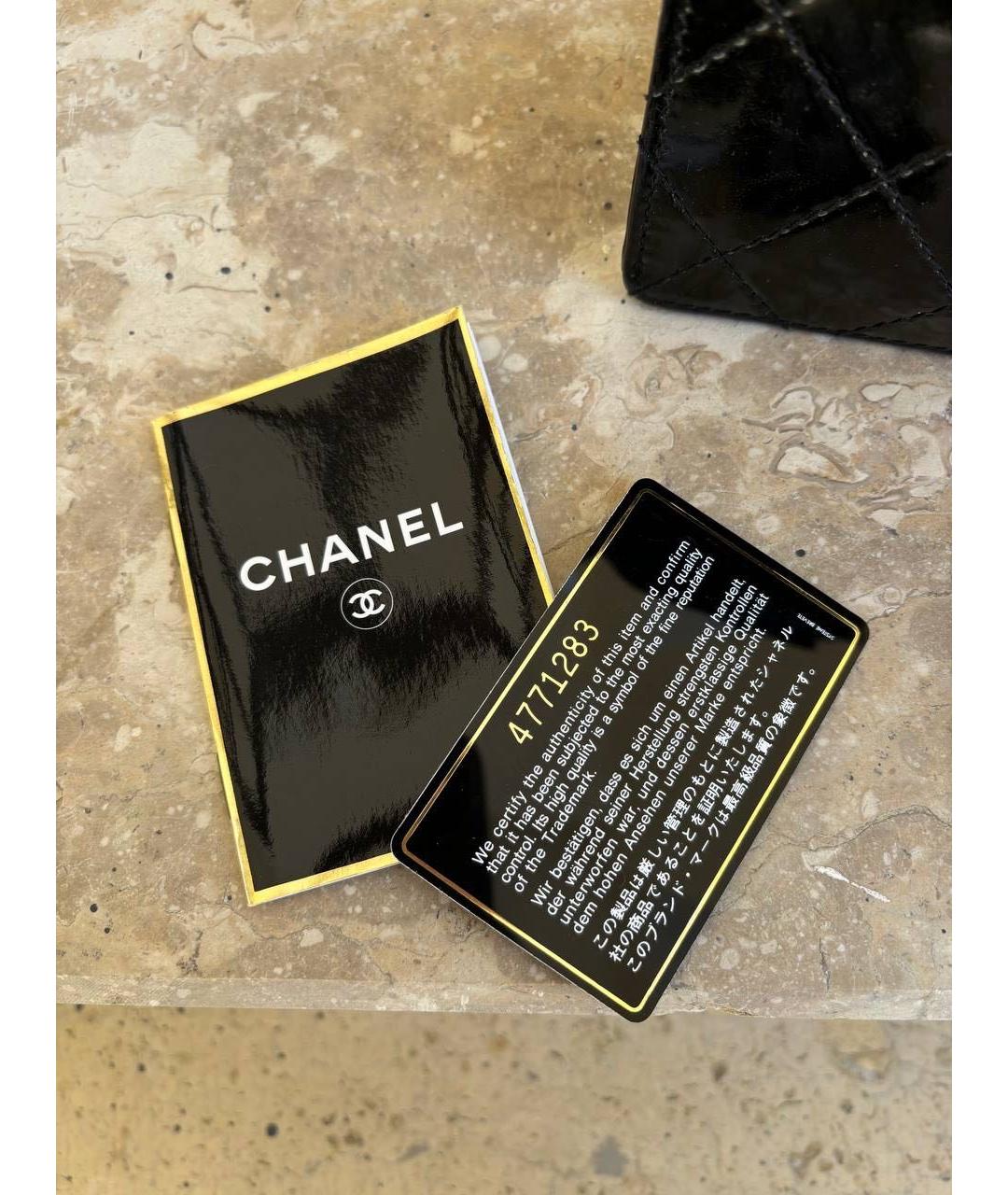 CHANEL Черная сумка с короткими ручками из лакированной кожи, фото 3