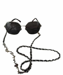 CHANEL Солнцезащитные очки