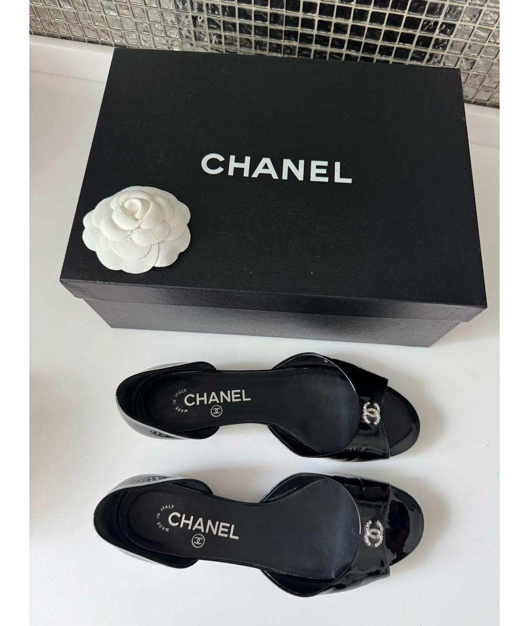 CHANEL Черные балетки из лакированной кожи, фото 7