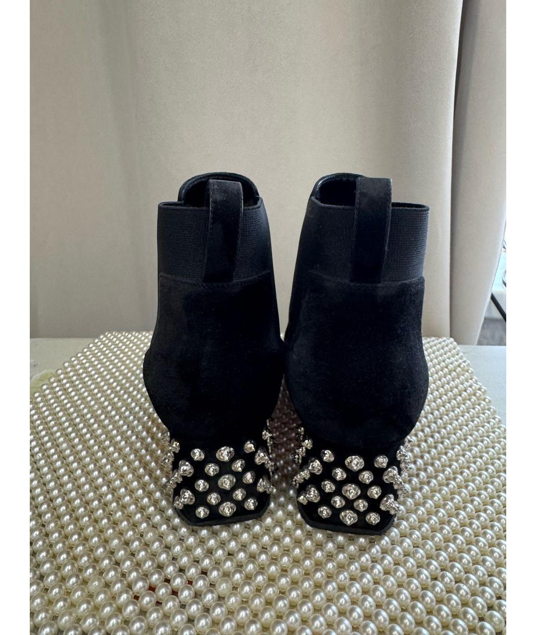 CHRISTIAN LOUBOUTIN Черные замшевые ботильоны, фото 4