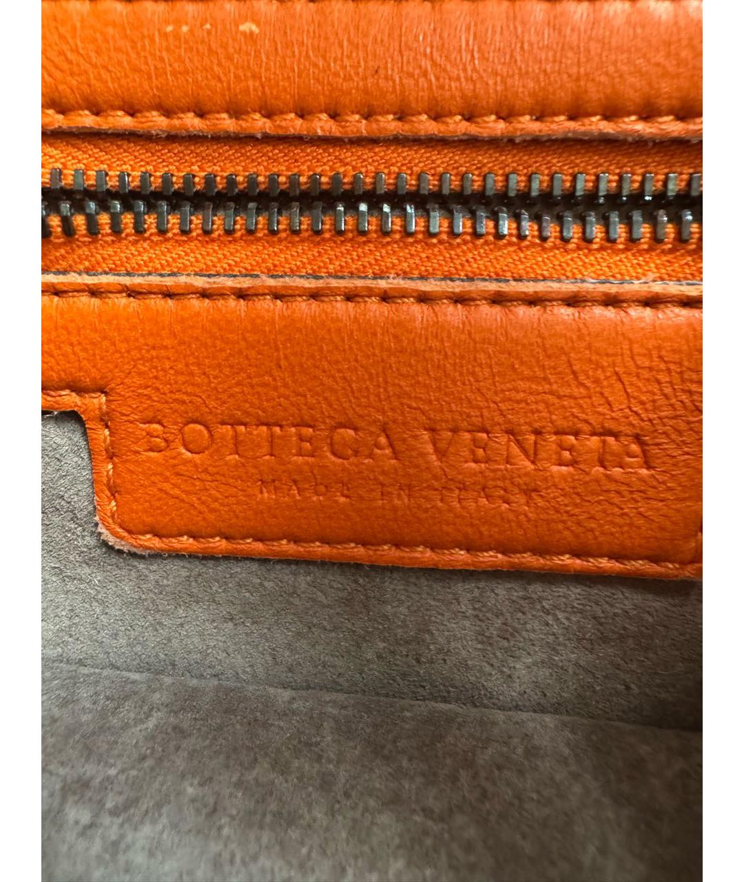 BOTTEGA VENETA Оранжевая кожаная сумка с короткими ручками, фото 8