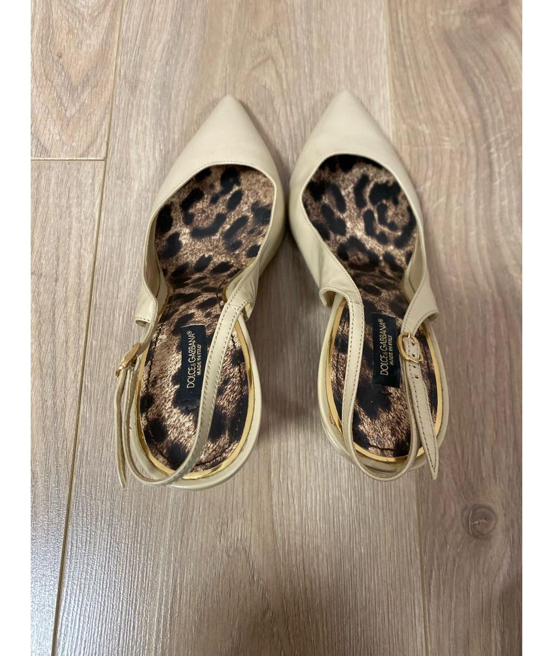 DOLCE&GABBANA Бежевые туфли из лакированной кожи, фото 3