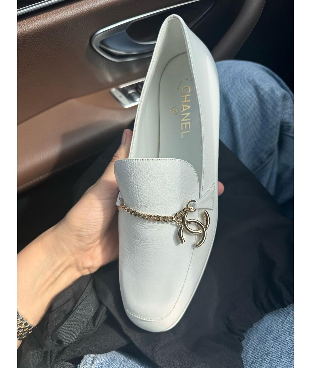CHANEL Белые кожаные лоферы, фото 5