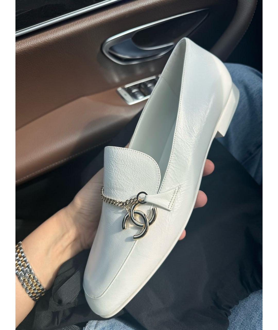 CHANEL Белые кожаные лоферы, фото 9