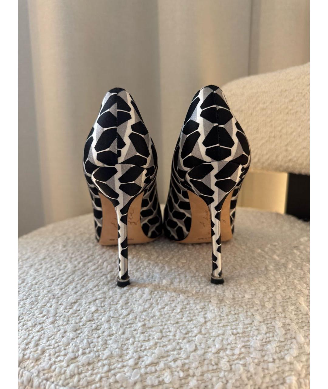 MANOLO BLAHNIK Серые текстильные туфли, фото 4