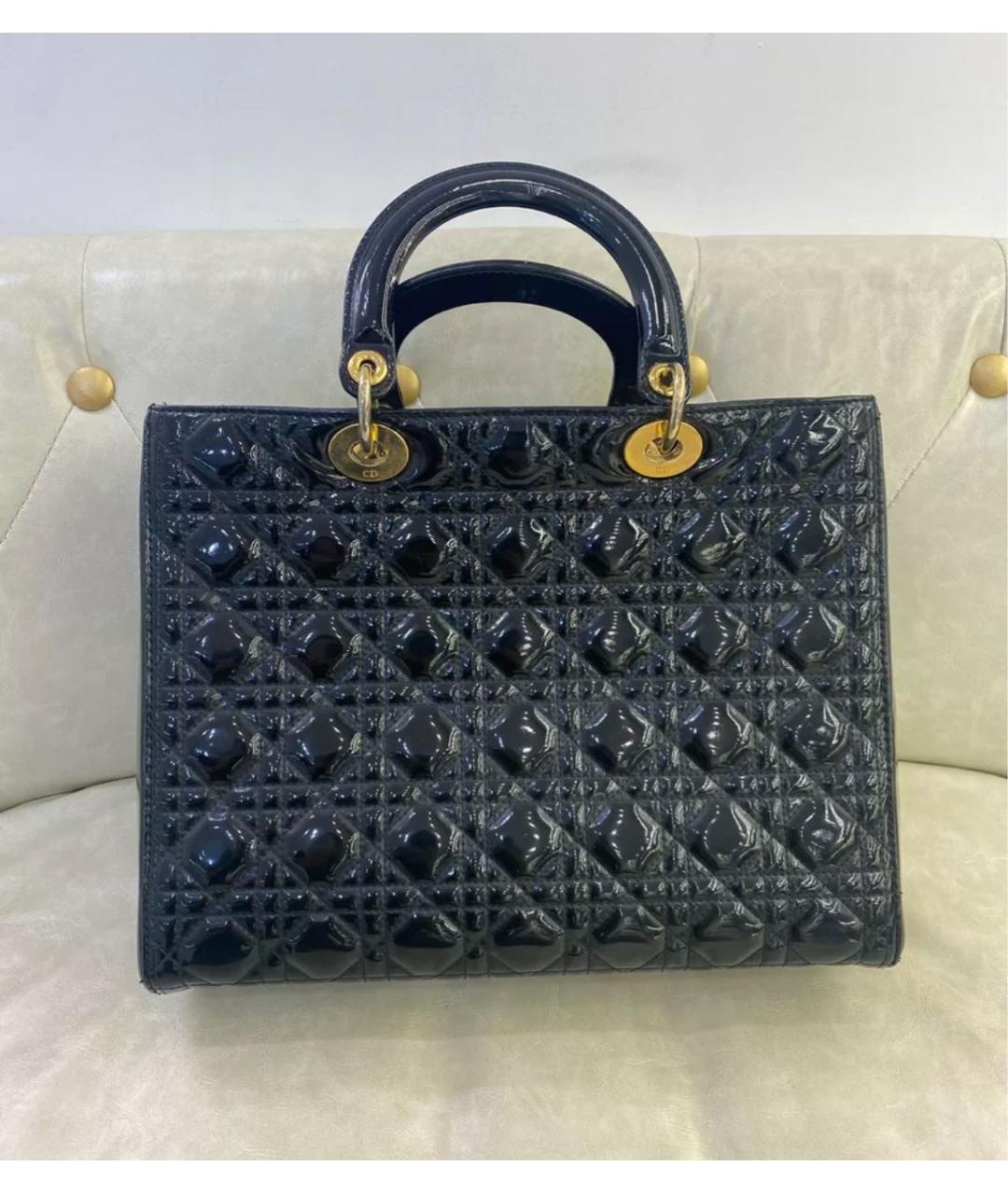 CHRISTIAN DIOR Черная сумка с короткими ручками из лакированной кожи, фото 2
