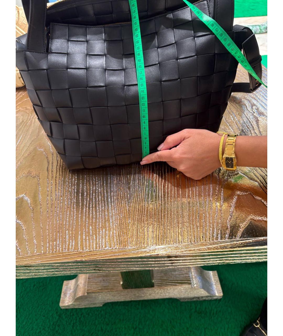 BOTTEGA VENETA Черная кожаная сумка через плечо, фото 4
