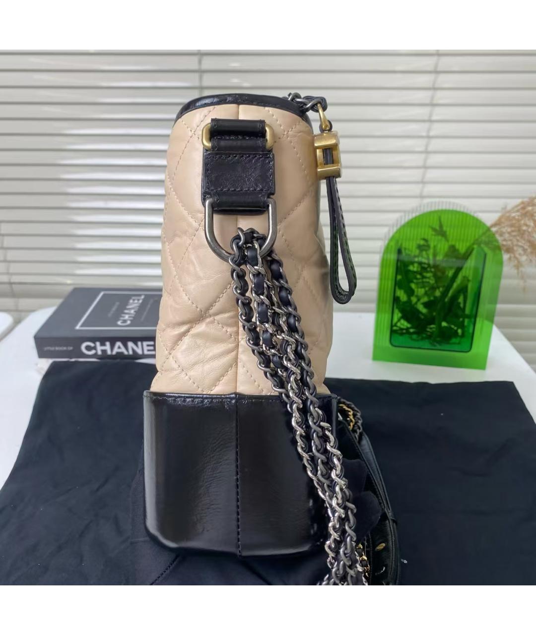 CHANEL Бежевая кожаная сумка через плечо, фото 3