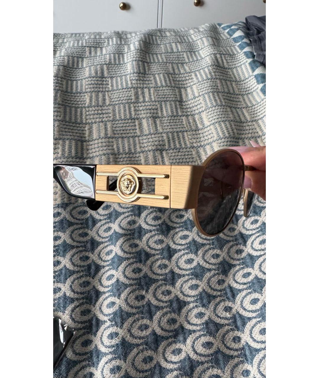 VERSACE Золотые металлические солнцезащитные очки, фото 3