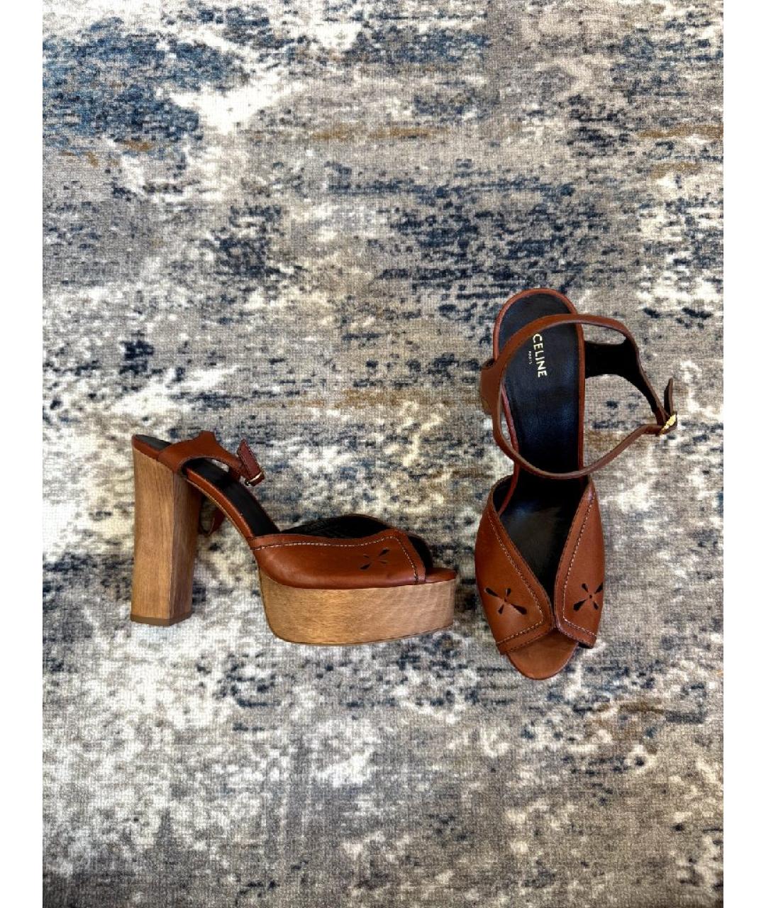 CELINE Коричневые кожаные босоножки, фото 2
