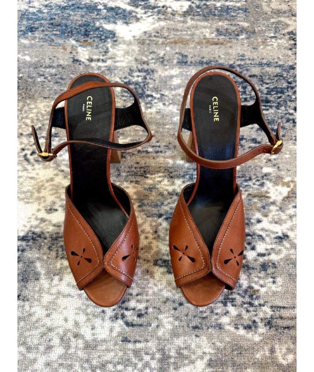 CELINE Коричневые кожаные босоножки, фото 3
