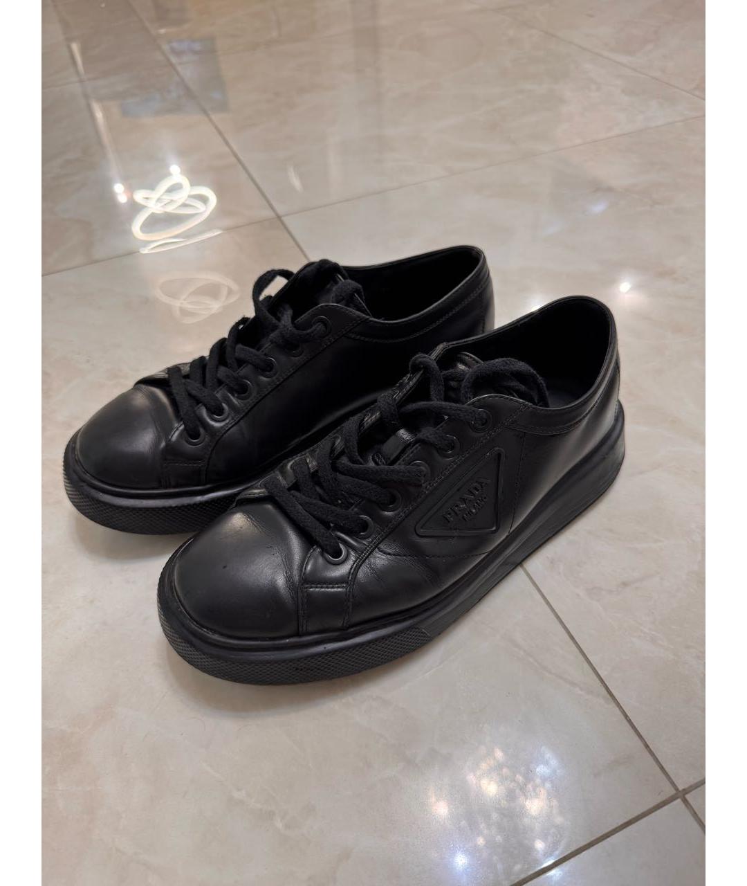 PRADA Черные кожаные низкие кроссовки / кеды, фото 3
