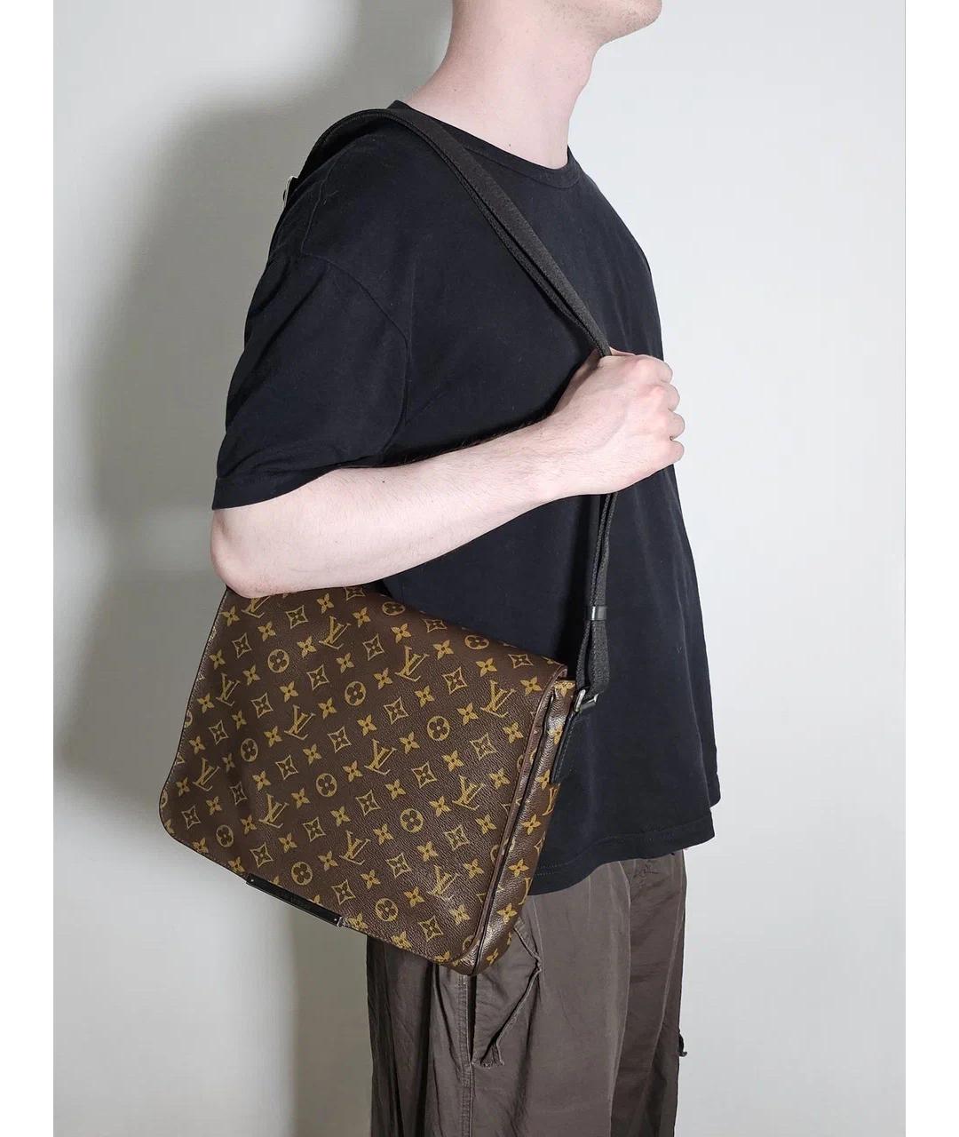 LOUIS VUITTON Коричневая сумка на плечо, фото 4