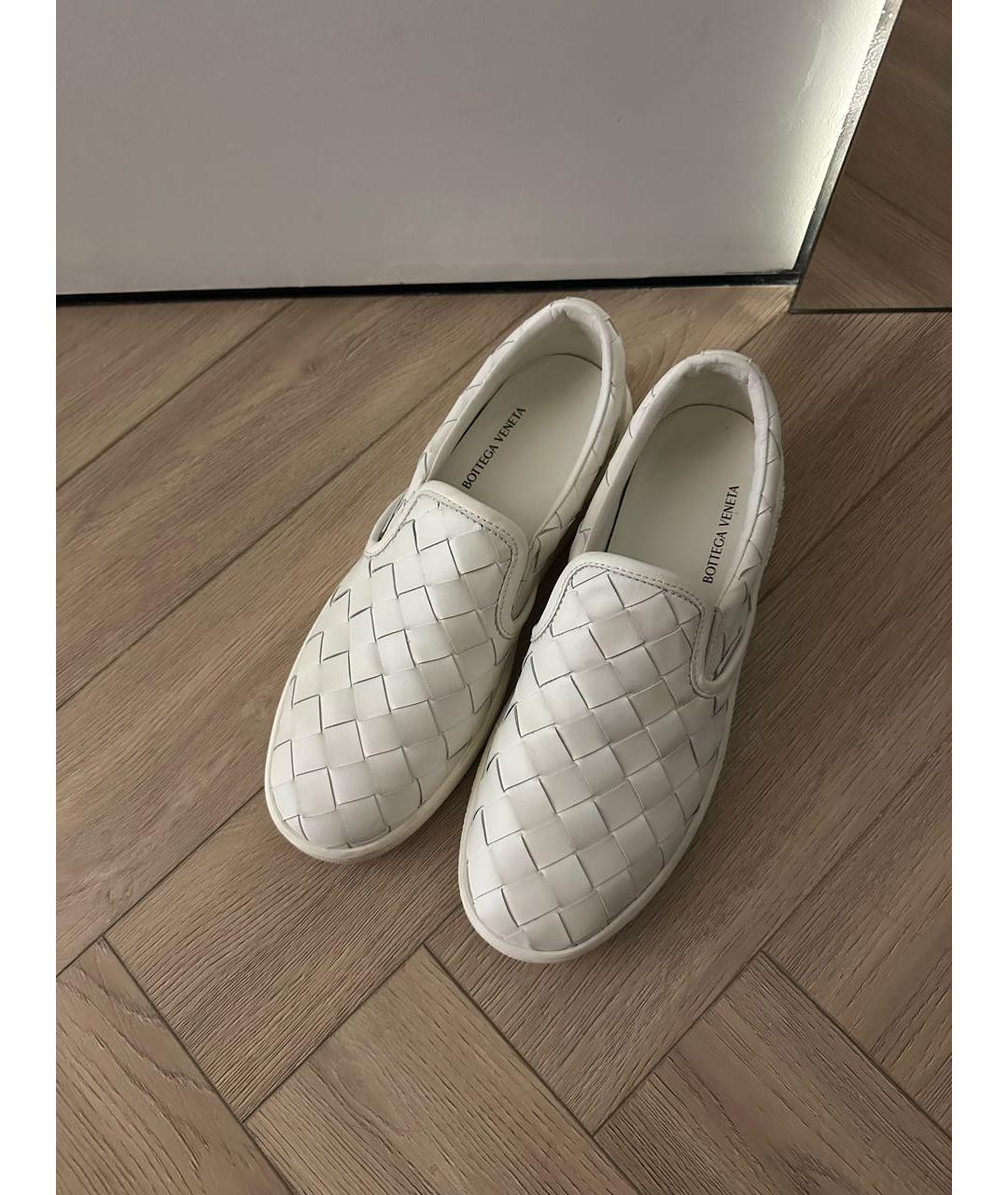 BOTTEGA VENETA Белые кожаные слипоны, фото 3